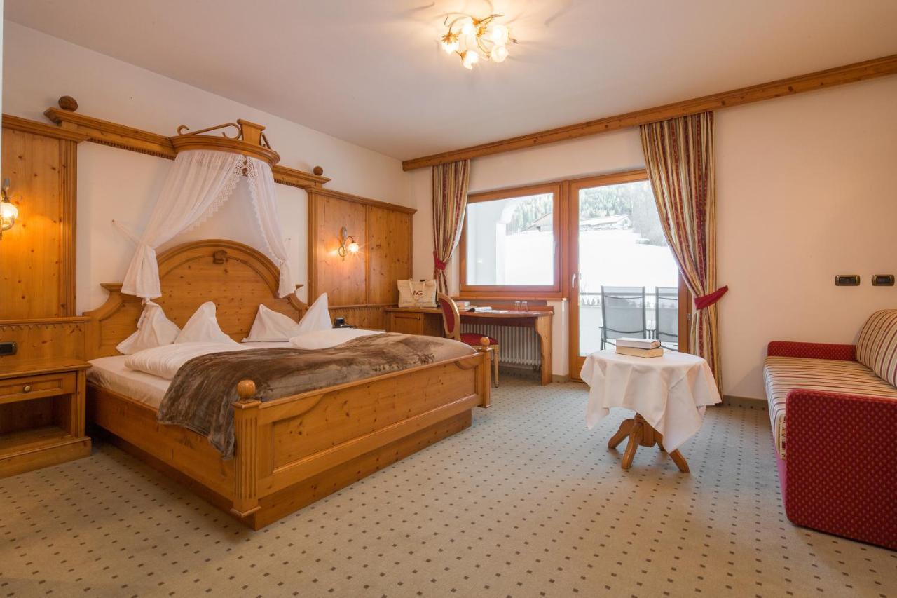 Hotel Muehlgarten San Lorenzo di Sebato Esterno foto