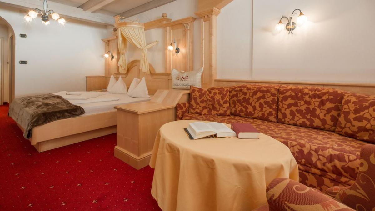 Hotel Muehlgarten San Lorenzo di Sebato Esterno foto