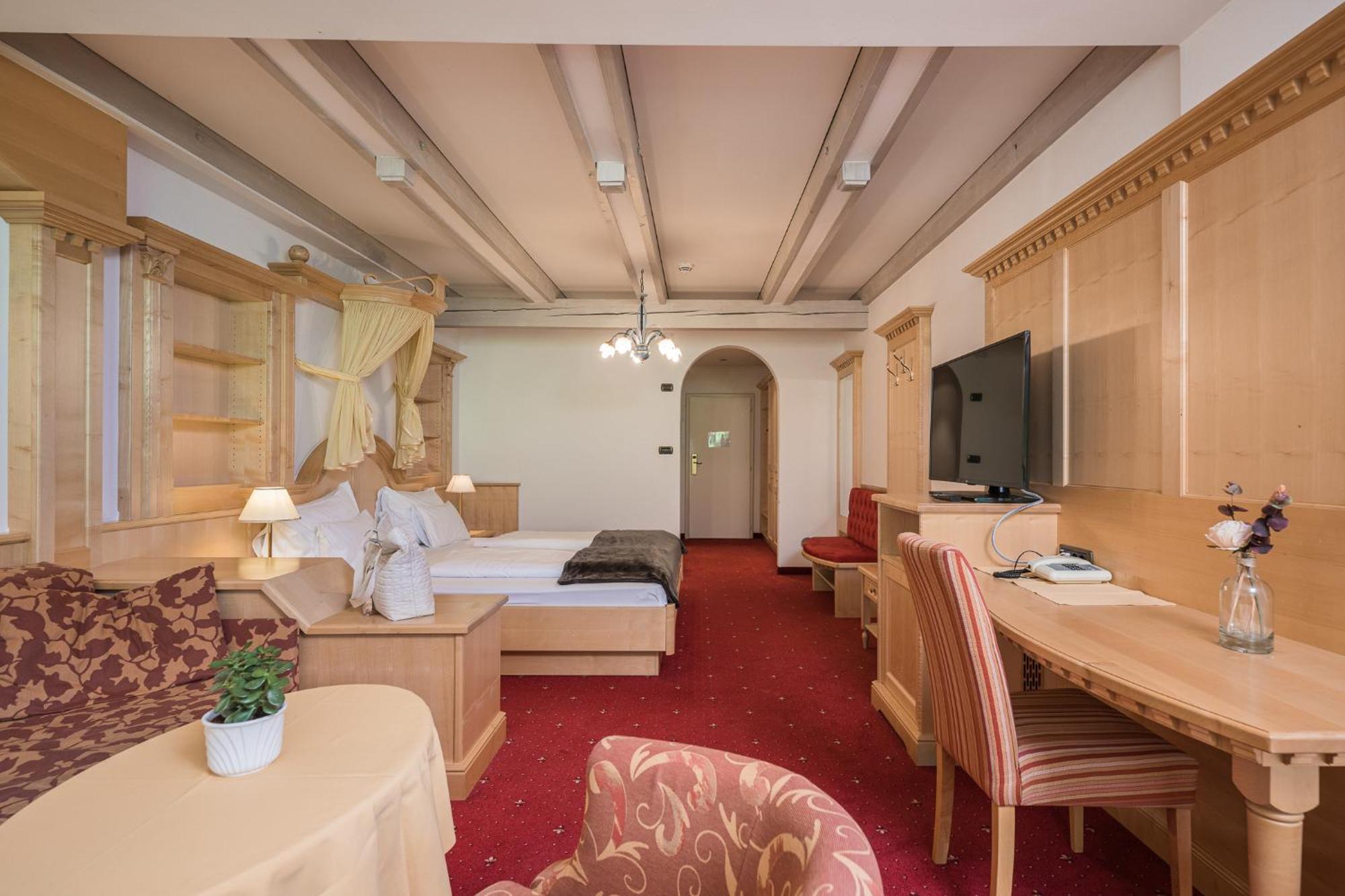 Hotel Muehlgarten San Lorenzo di Sebato Esterno foto
